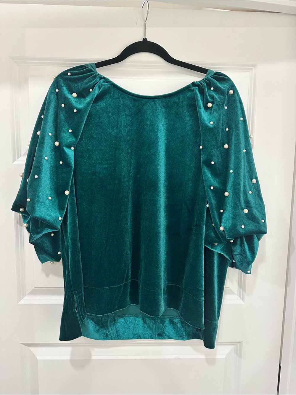Umgee Emerald Green Velvet Pearl-Accent Puff Sleeve Tunic